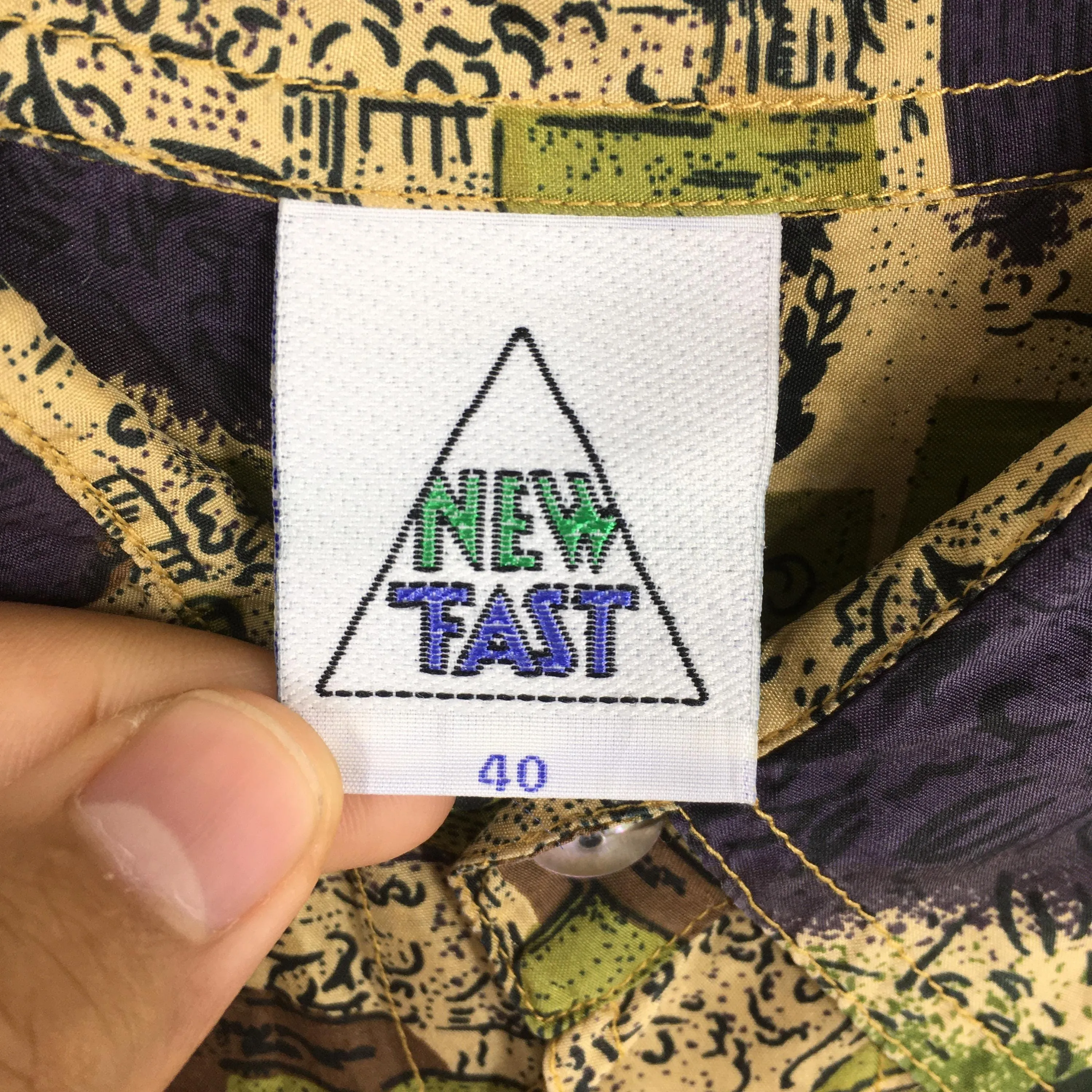 Abstract Pattern Green Shirt Medium