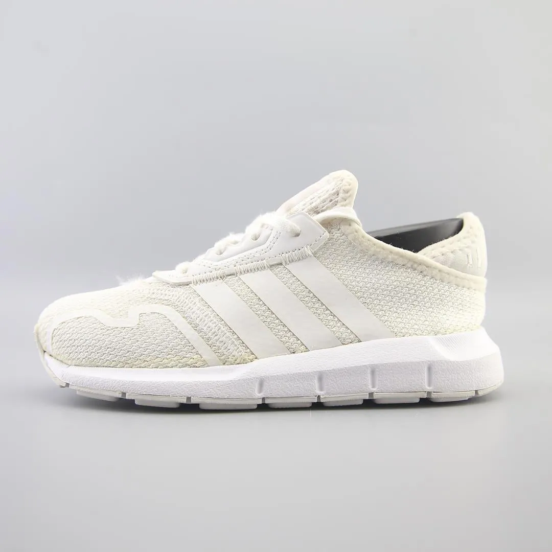 ADIDAS SWIFT RUN X ESSENTIAL