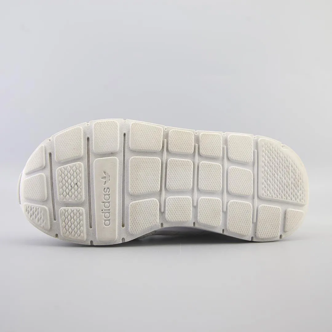 ADIDAS SWIFT RUN X ESSENTIAL