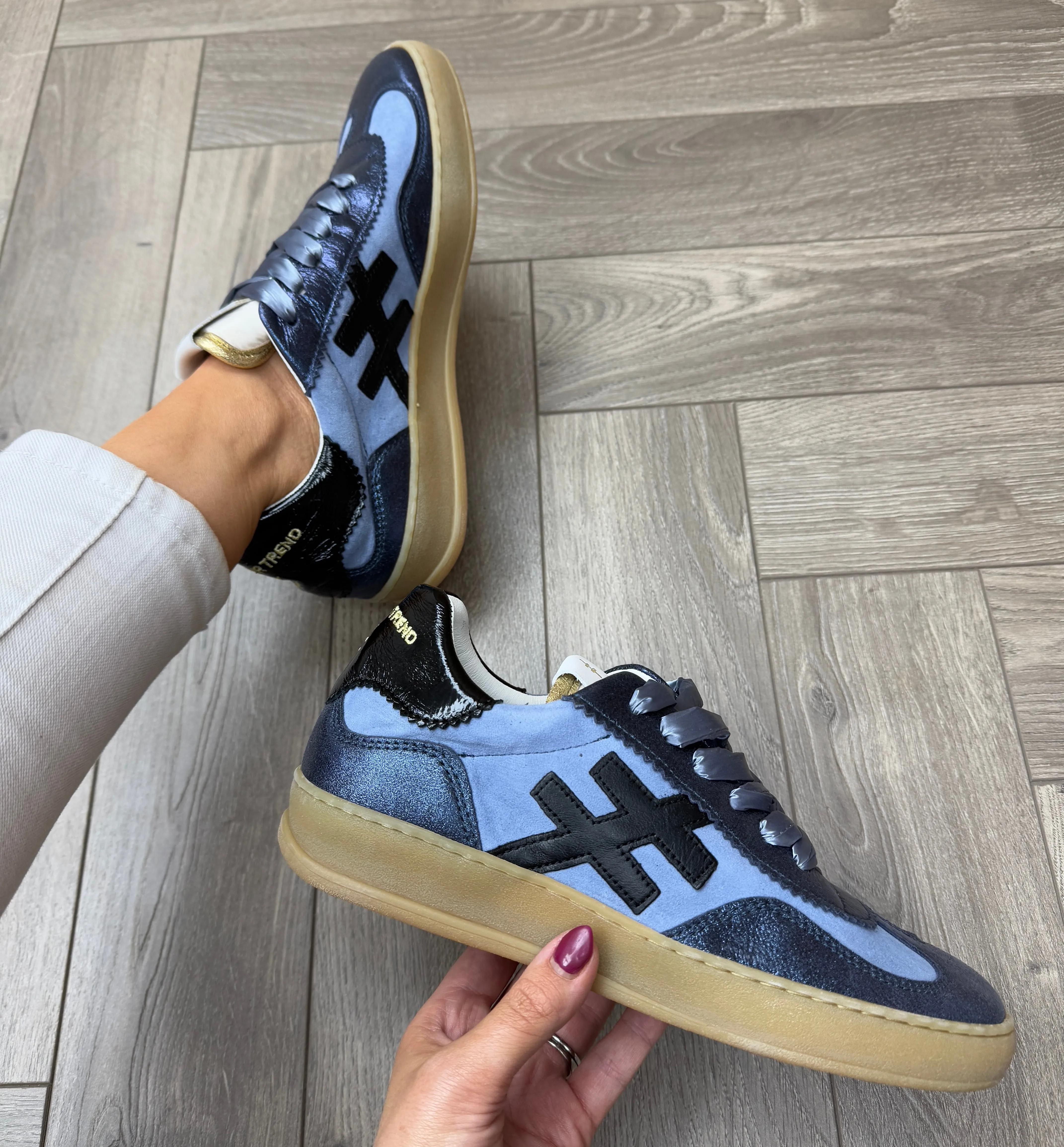 Another Trend (SS25) Lace Up Trainer With Gum Sole A032 76 C8 - Avalon - (AT20)