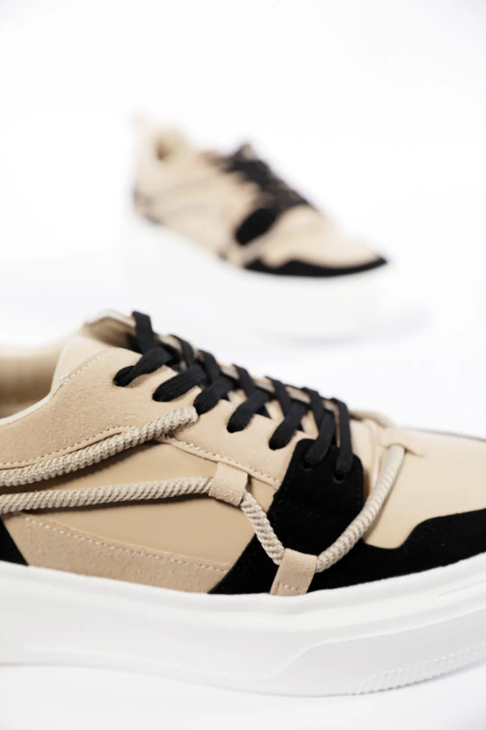 CHUNKY TRAINERS