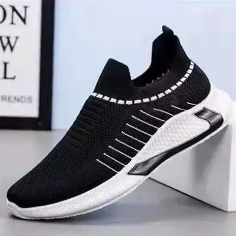 Durable Jogging Shoes: Lightweight, Breathable Men's Slip-On Sneaker
