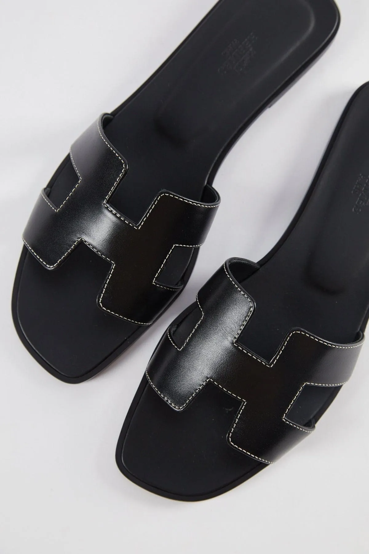 Hermes Orans Black 38.5 - AWC1688