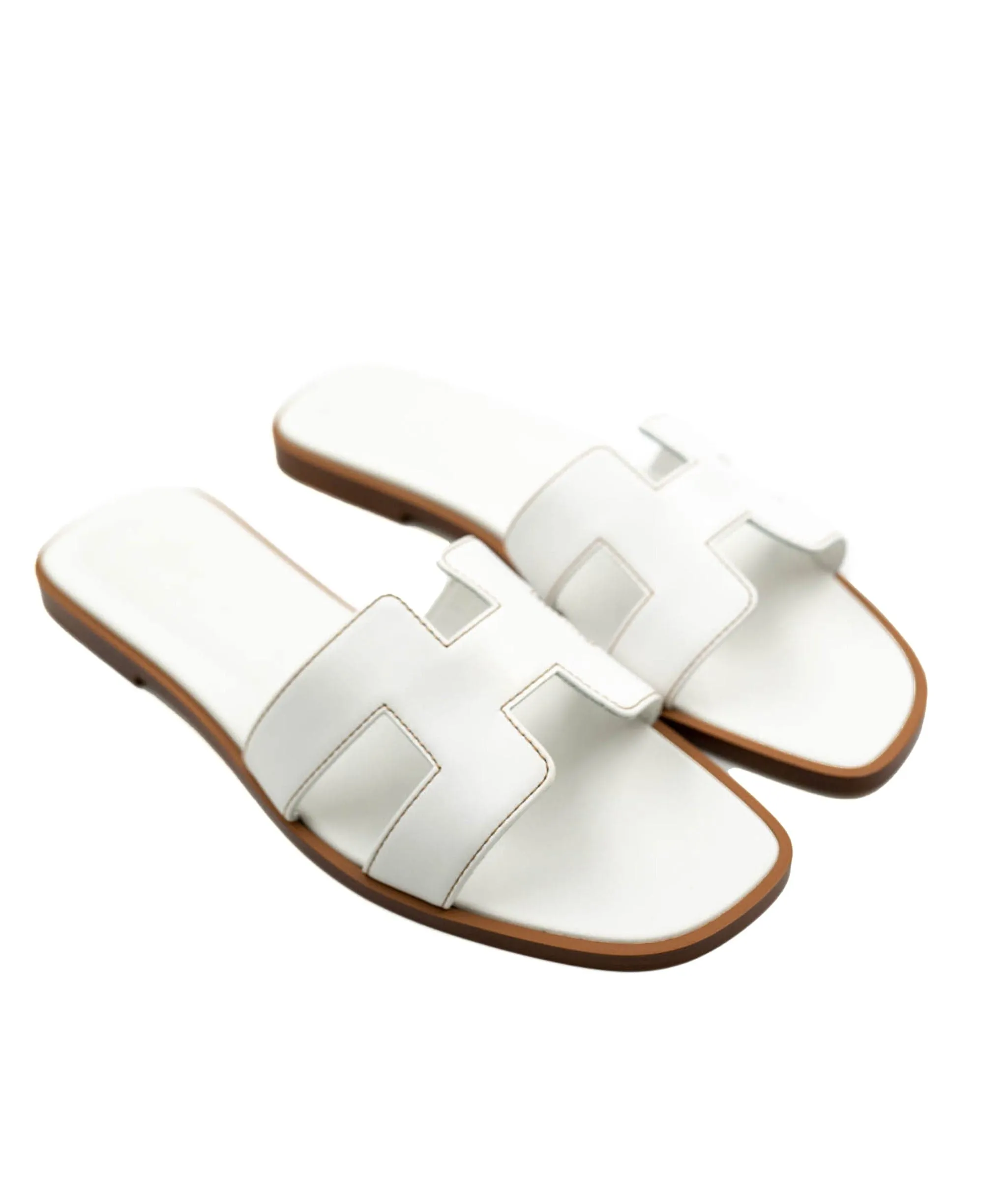 Hermes orans sandals in white with swift leather AVC1005