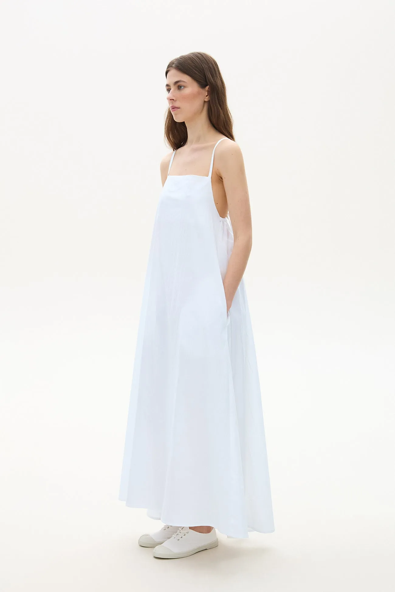 Long cotton dress with adjustable straps white