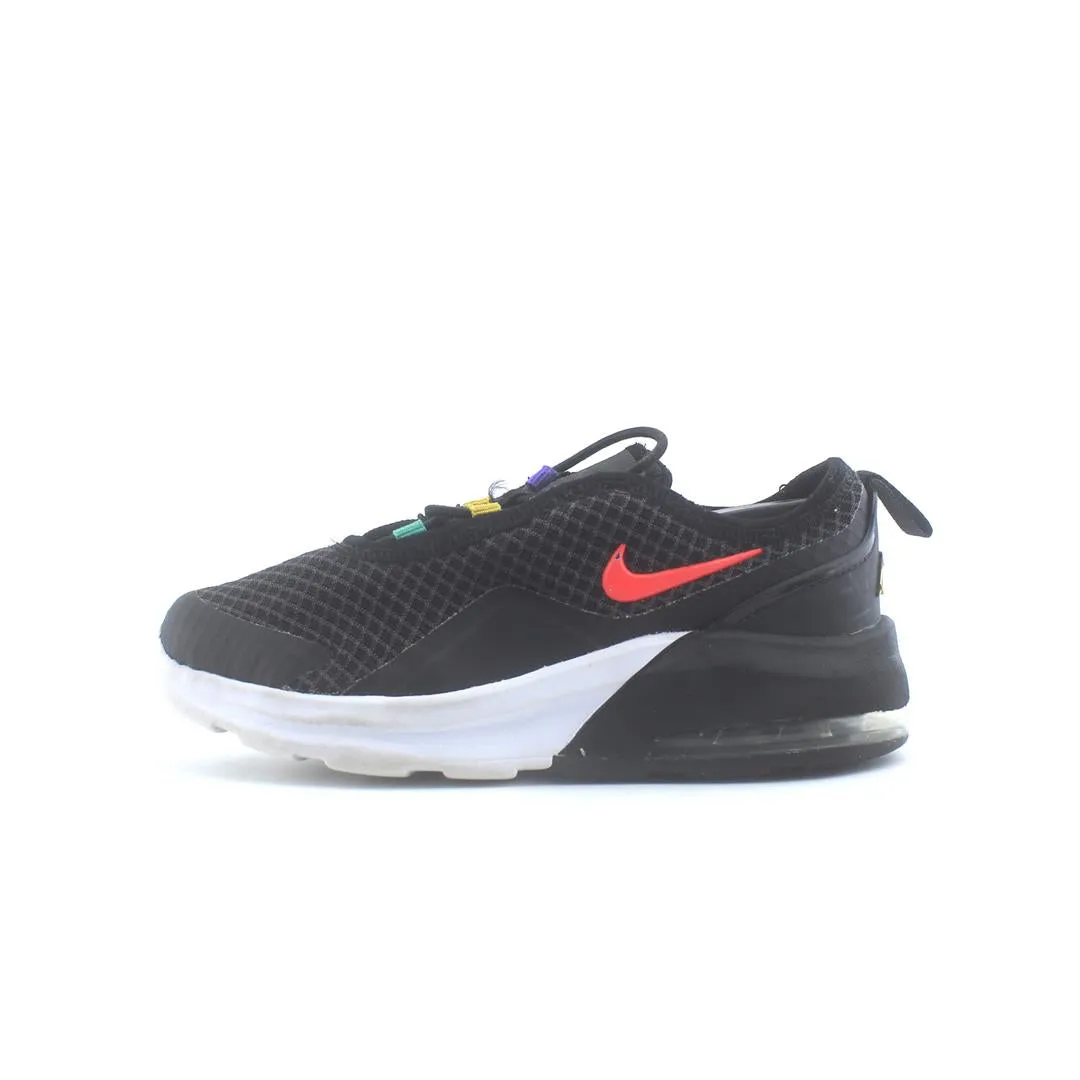 NIKE MAX MOTION 2