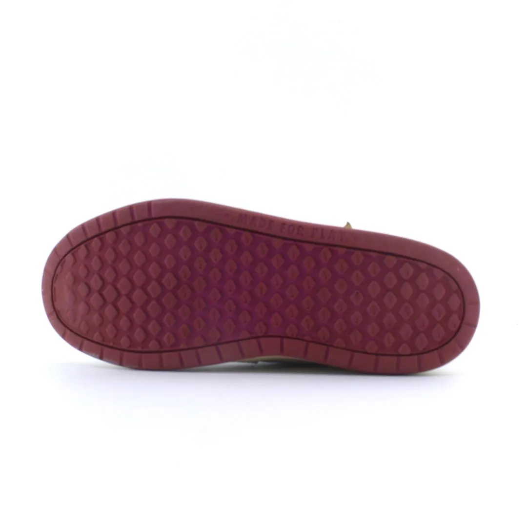 NIKE  PICO 5