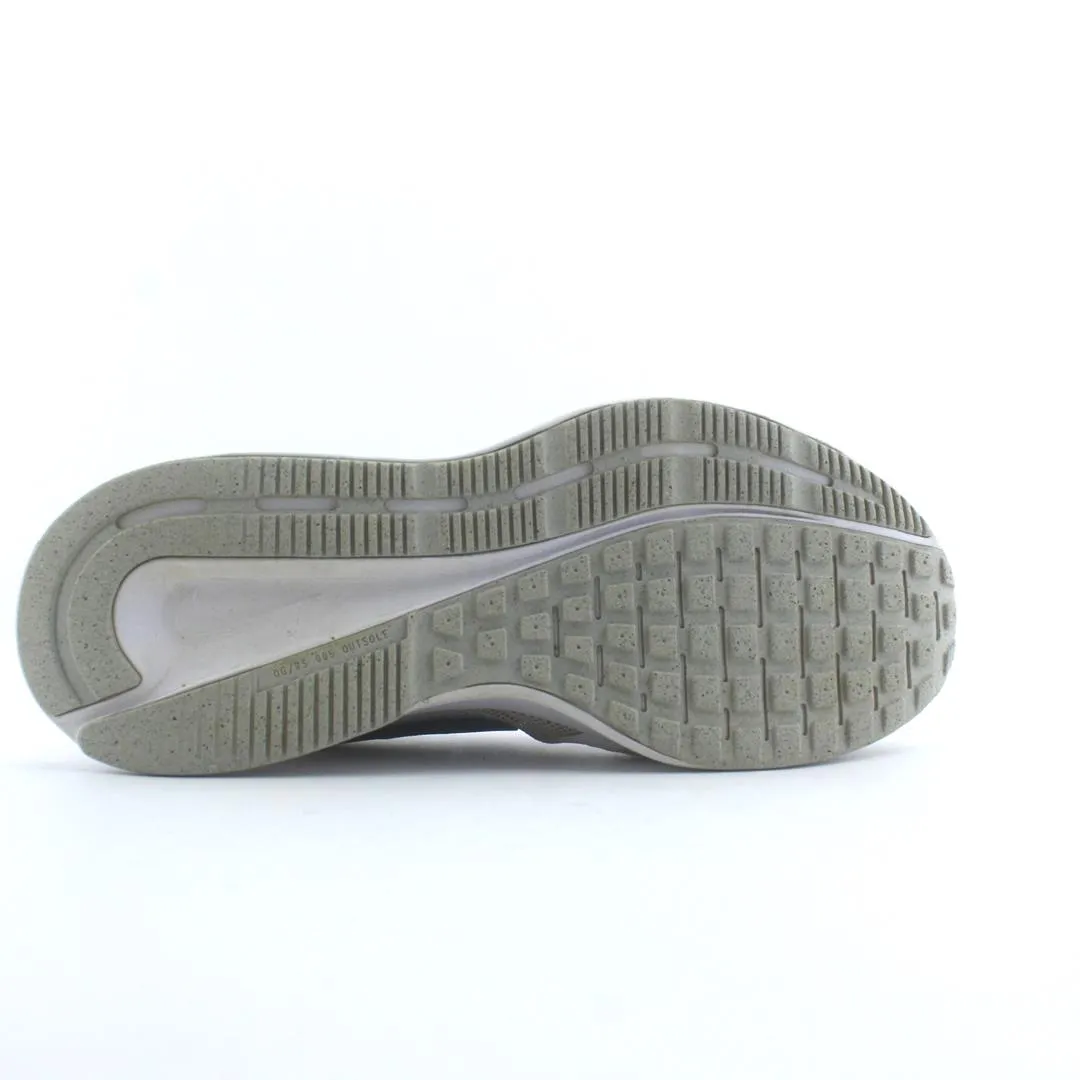 NIKE SWIFT 3
