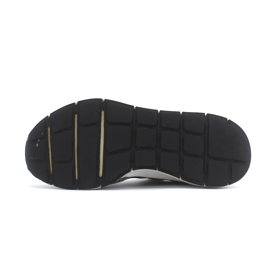 NIKE SWIFT RUN