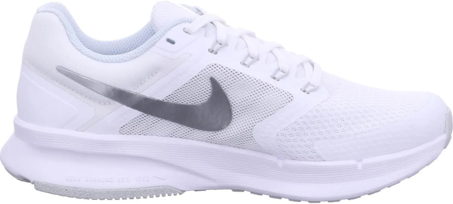 Nike Women's Run Swift 3 Sneaker