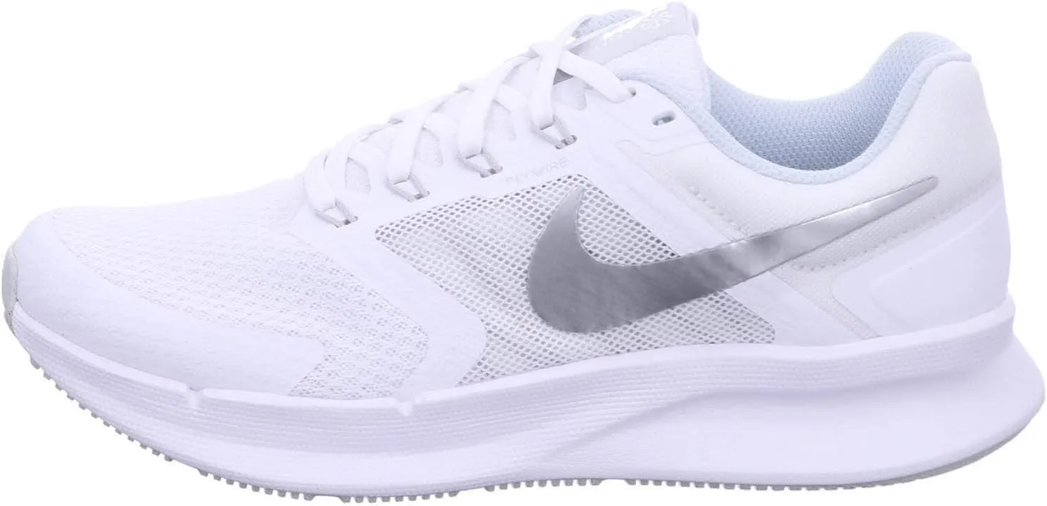 Nike Women's Run Swift 3 Sneaker