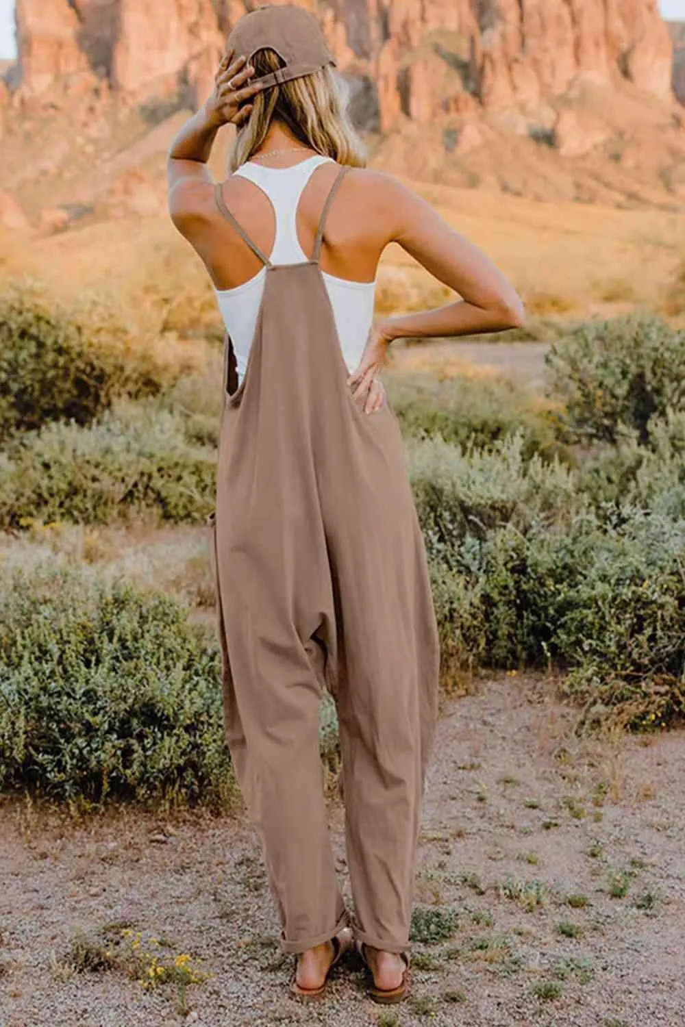 Slightly Stretch V-Neck Tapered Overalls