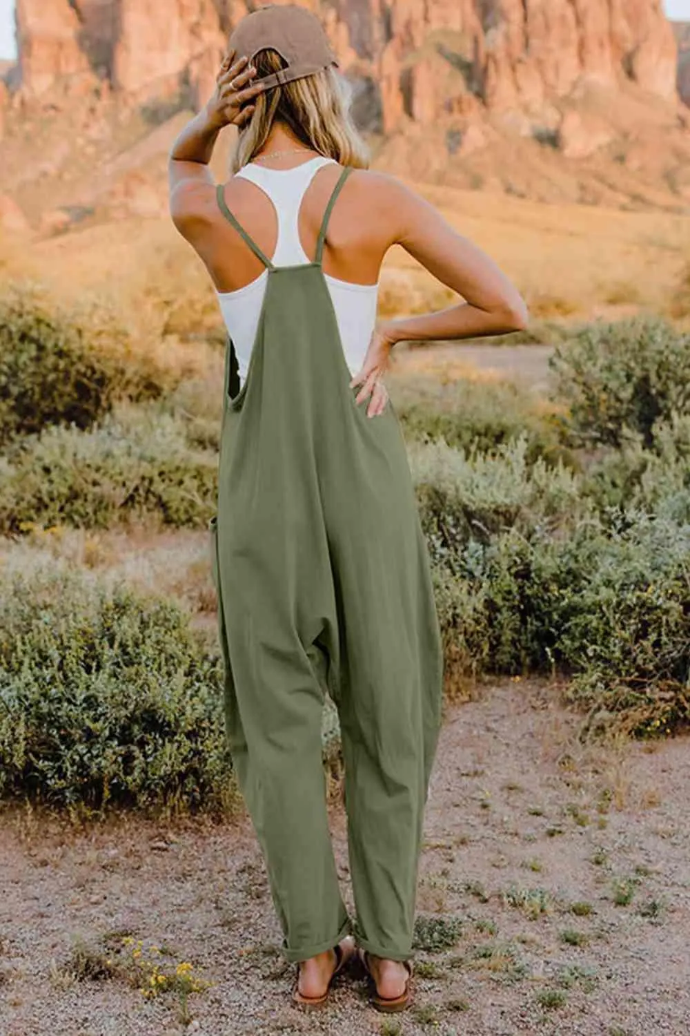 Slightly Stretch V-Neck Tapered Overalls