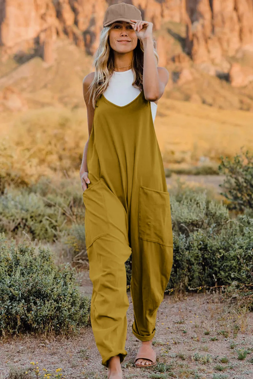 Slightly Stretch V-Neck Tapered Overalls