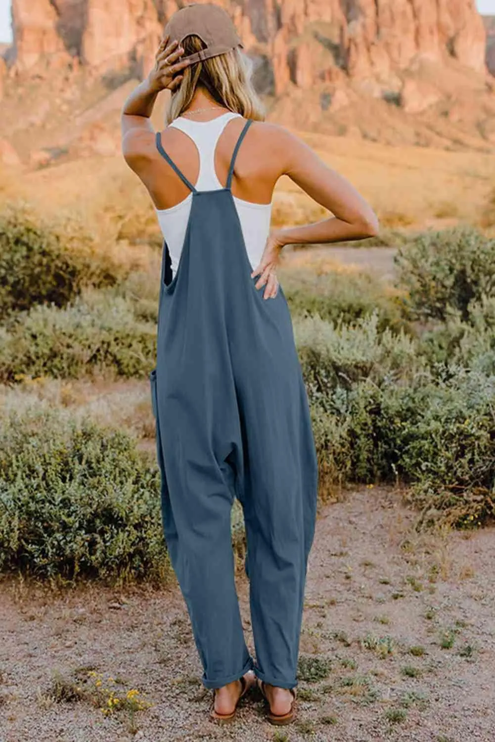 Slightly Stretch V-Neck Tapered Overalls