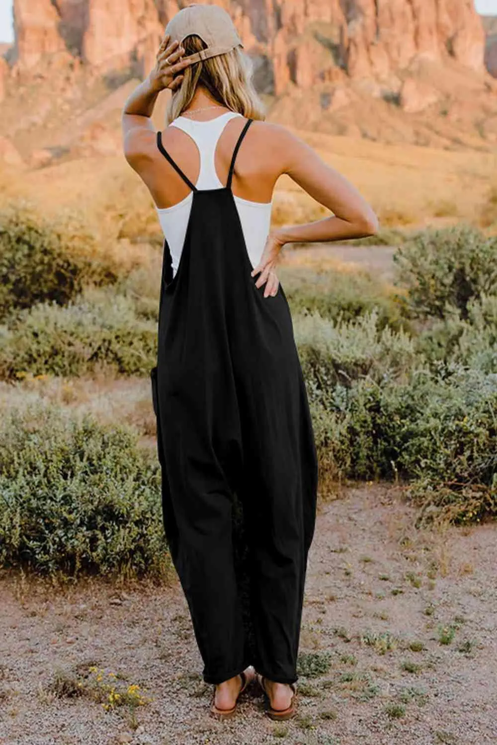 Slightly Stretch V-Neck Tapered Overalls