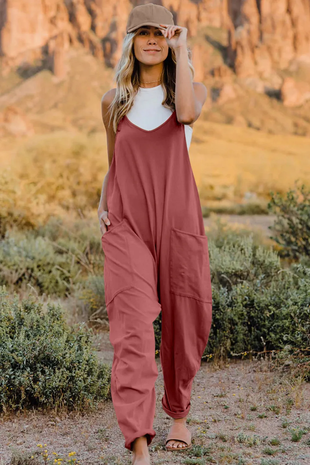 Slightly Stretch V-Neck Tapered Overalls