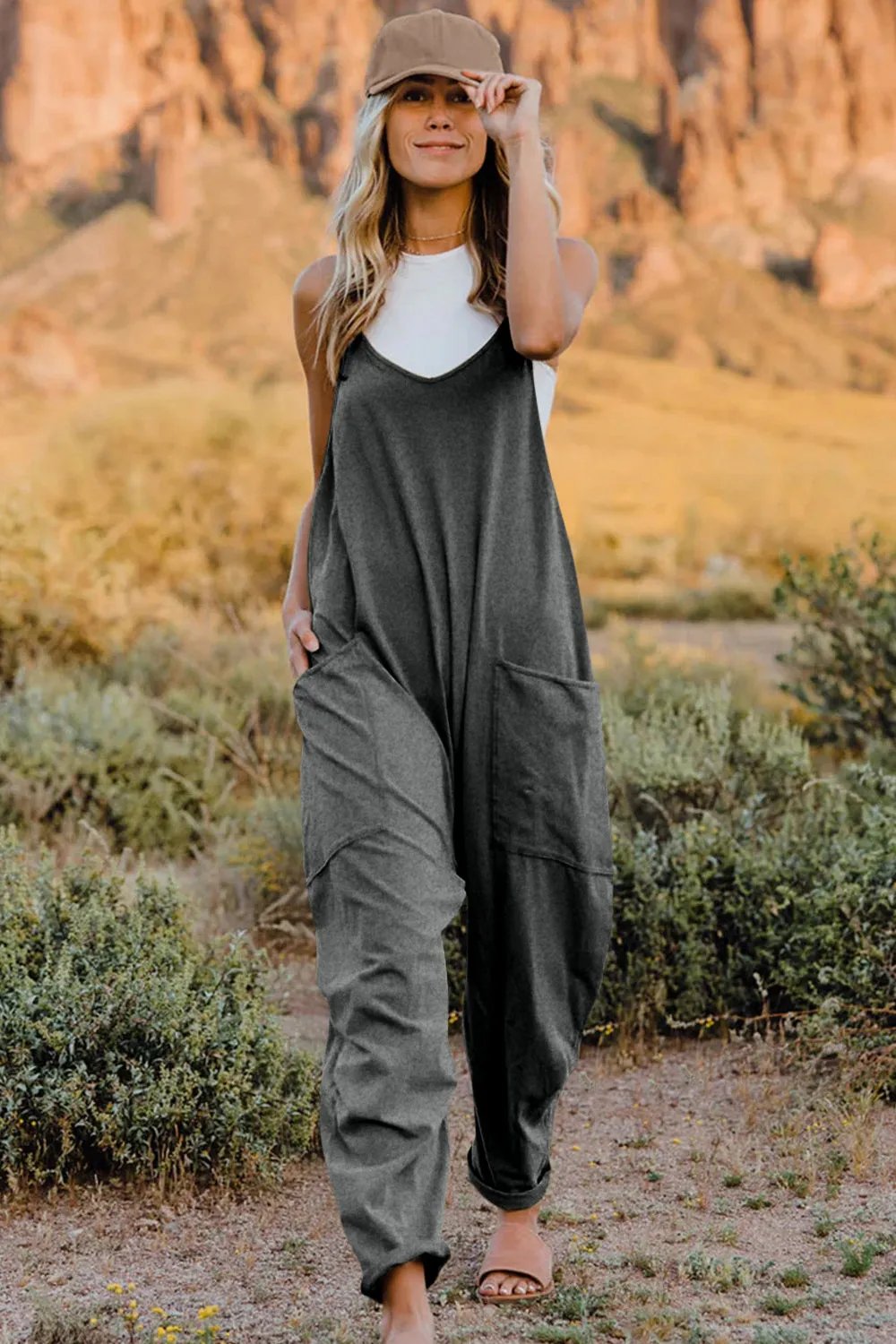 Slightly Stretch V-Neck Tapered Overalls