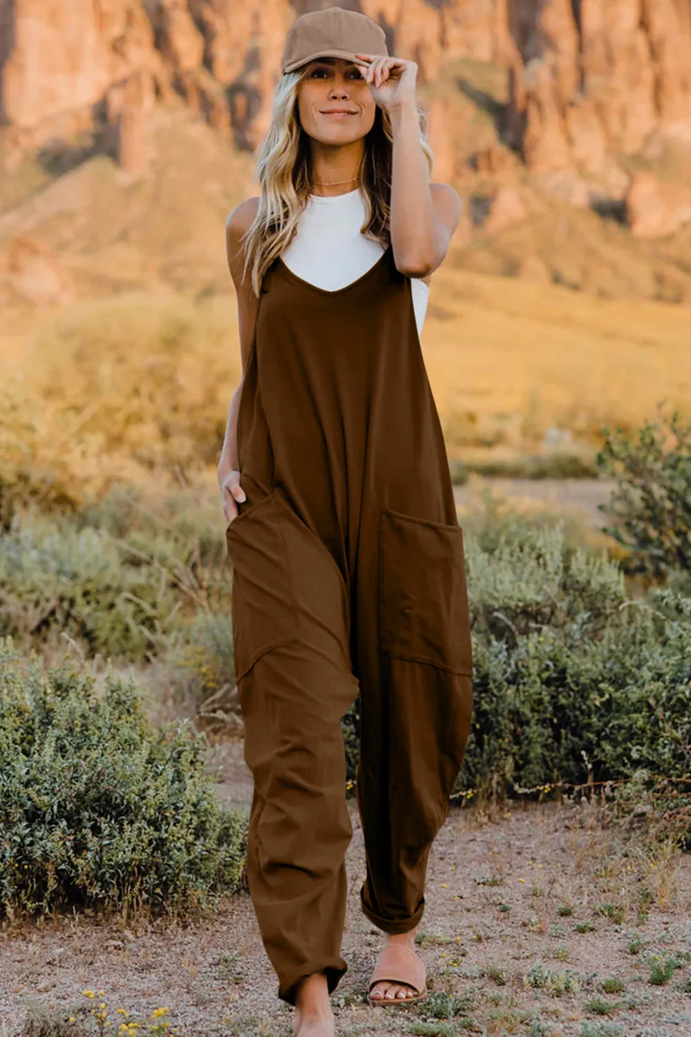 Slightly Stretch V-Neck Tapered Overalls