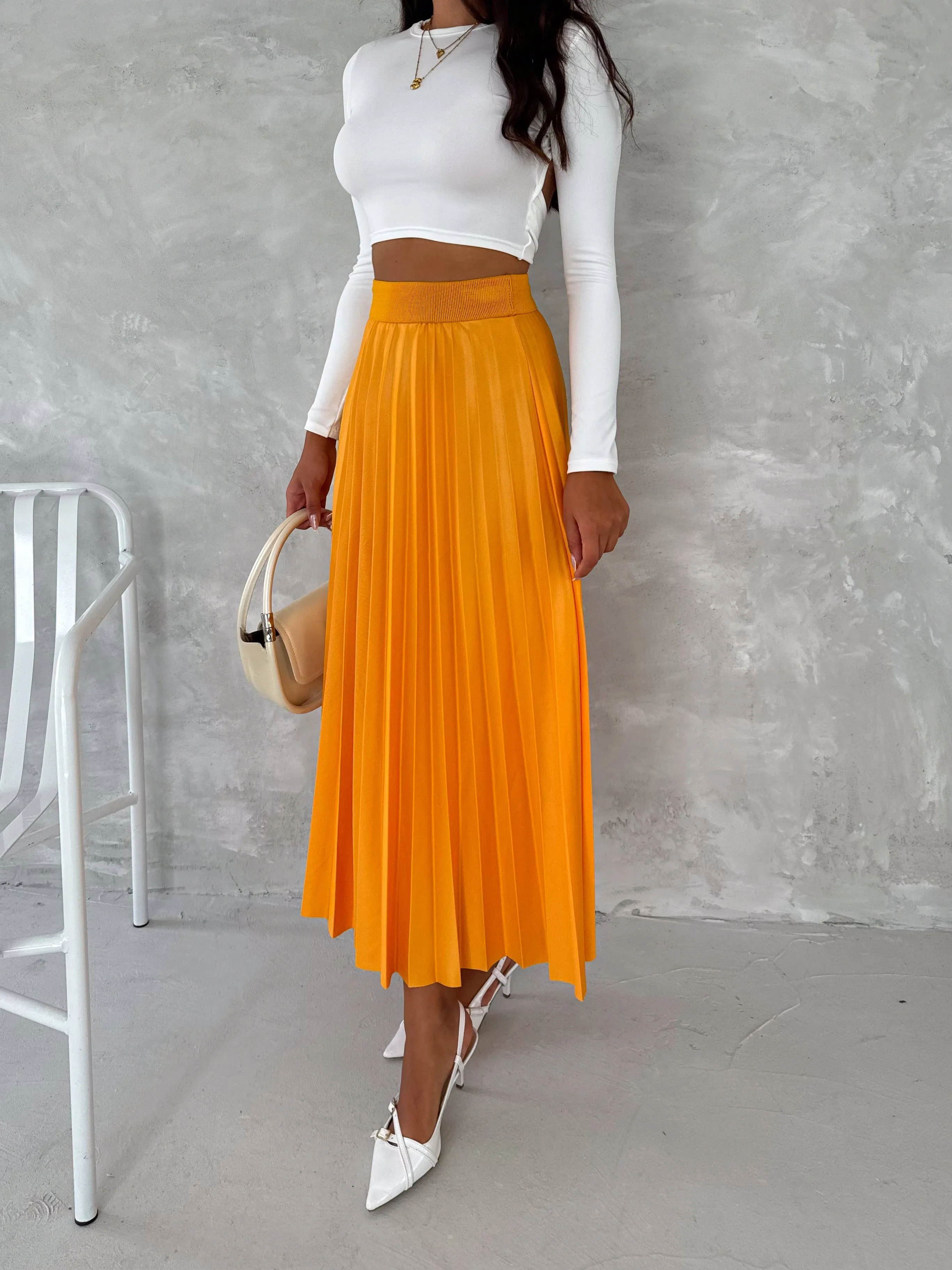 Women's Pleated Skirt Long Solid Color Skirt Modest Skirt: Beige / S/M