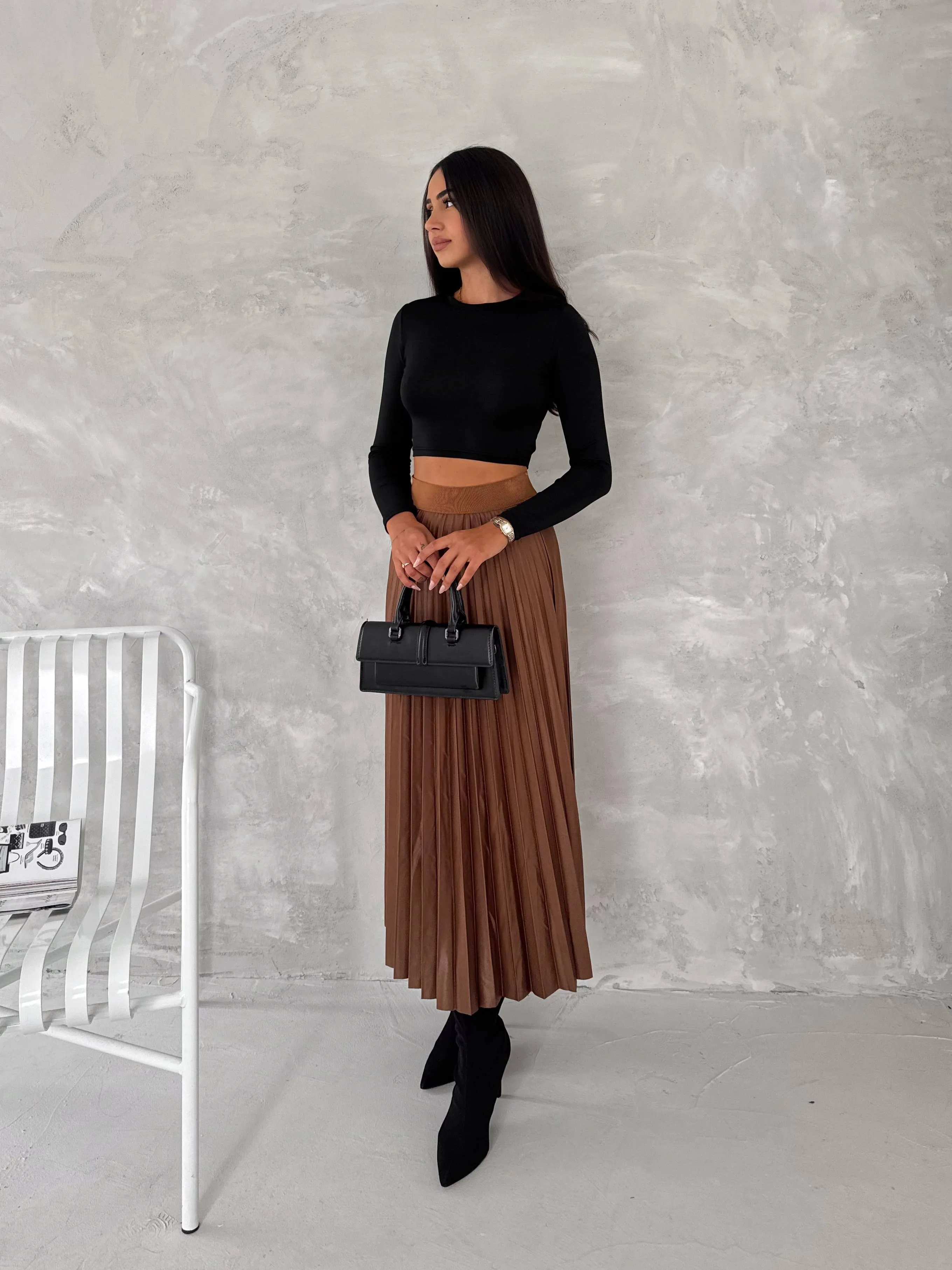 Women's Pleated Skirt Long Solid Color Skirt Modest Skirt: Black / S/M