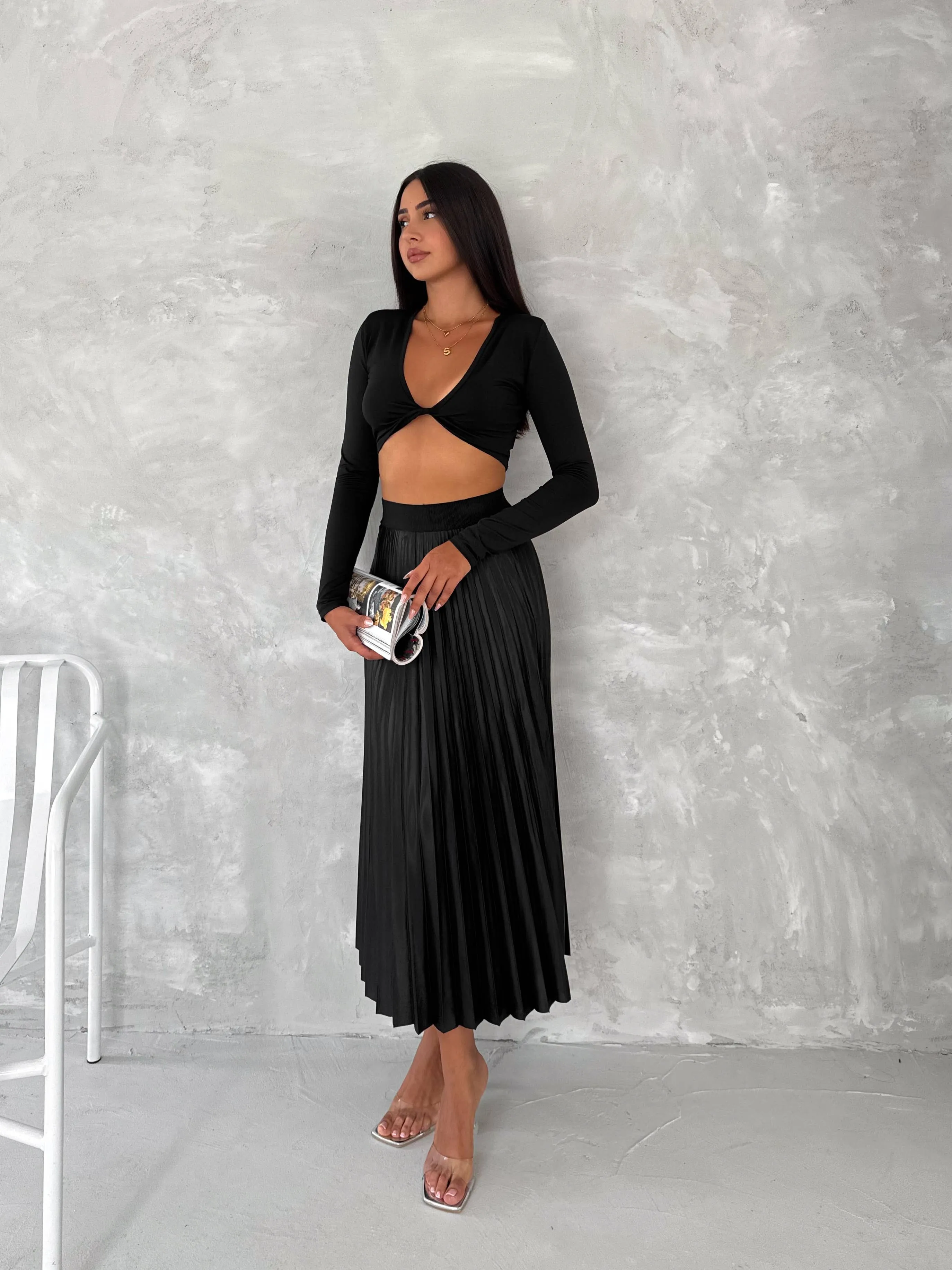 Women's Pleated Skirt Long Solid Color Skirt Modest Skirt: Black / S/M